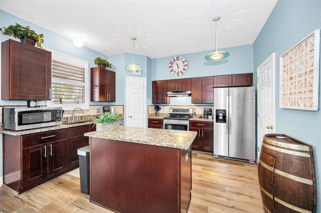 Image 14 of property listing at 24809 HYDE PARK BOULEVARD, Land O Lakes, FL 34639