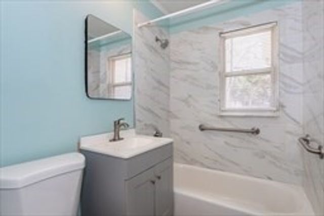20 Rayburn Rd 1, Stoughton, MA 02072