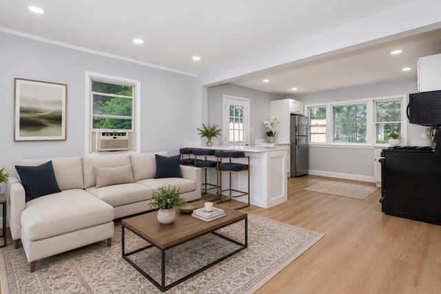 20 Rayburn Rd 1, Stoughton, MA 02072