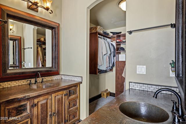 21230 S 156TH Street, Gilbert, AZ 85298