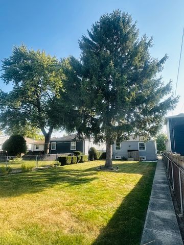 4122 Clinton Avenue, Stickney, IL 60402