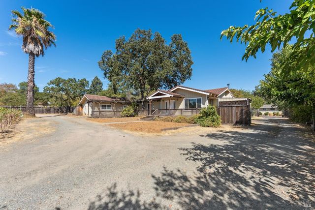 1795 Lovall Valley Rd, Sonoma, CA 95476