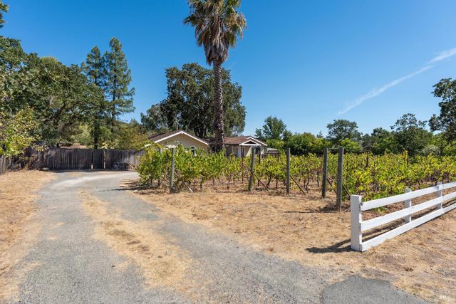 1795 Lovall Valley Rd, Sonoma, CA 95476