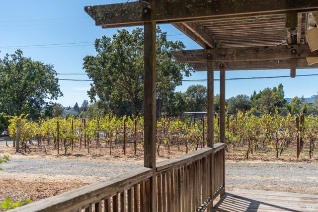 1795 Lovall Valley Rd, Sonoma, CA 95476