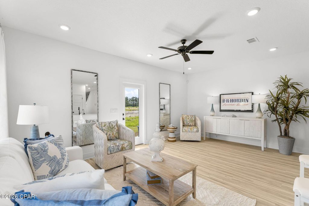 Image 13 of property listing at 270 Phillips Bluff Avenue, Panama City Beach, FL 32407