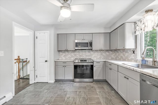 119 Freeman Road, Oxford, CT 06478