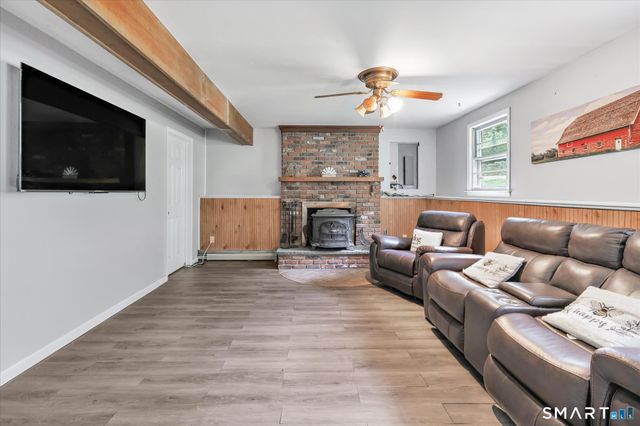 119 Freeman Road, Oxford, CT 06478