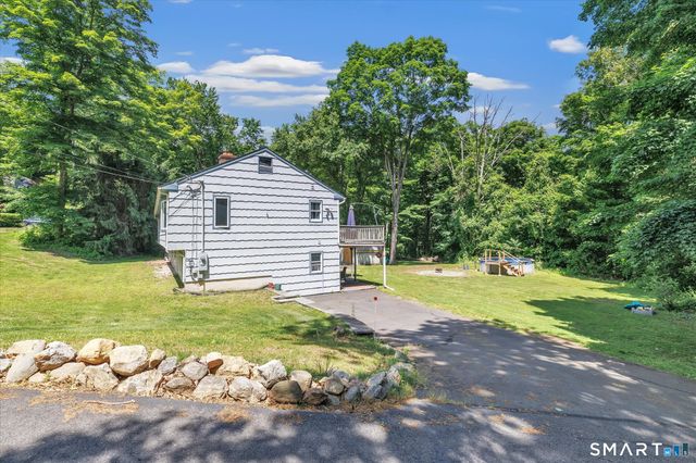 119 Freeman Road, Oxford, CT 06478
