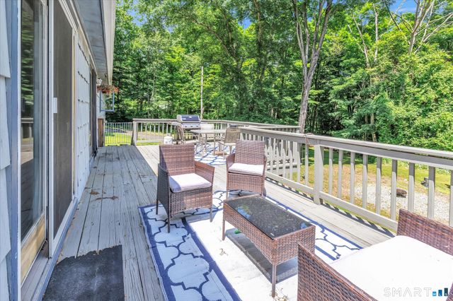 119 Freeman Road, Oxford, CT 06478