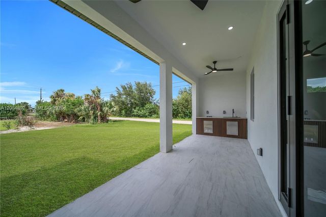 4200 17th ST SW, Lehigh Acres, FL 33976