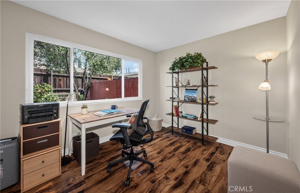 Image 11 of property listing at 48 N Center Street, Redlands, CA 92373