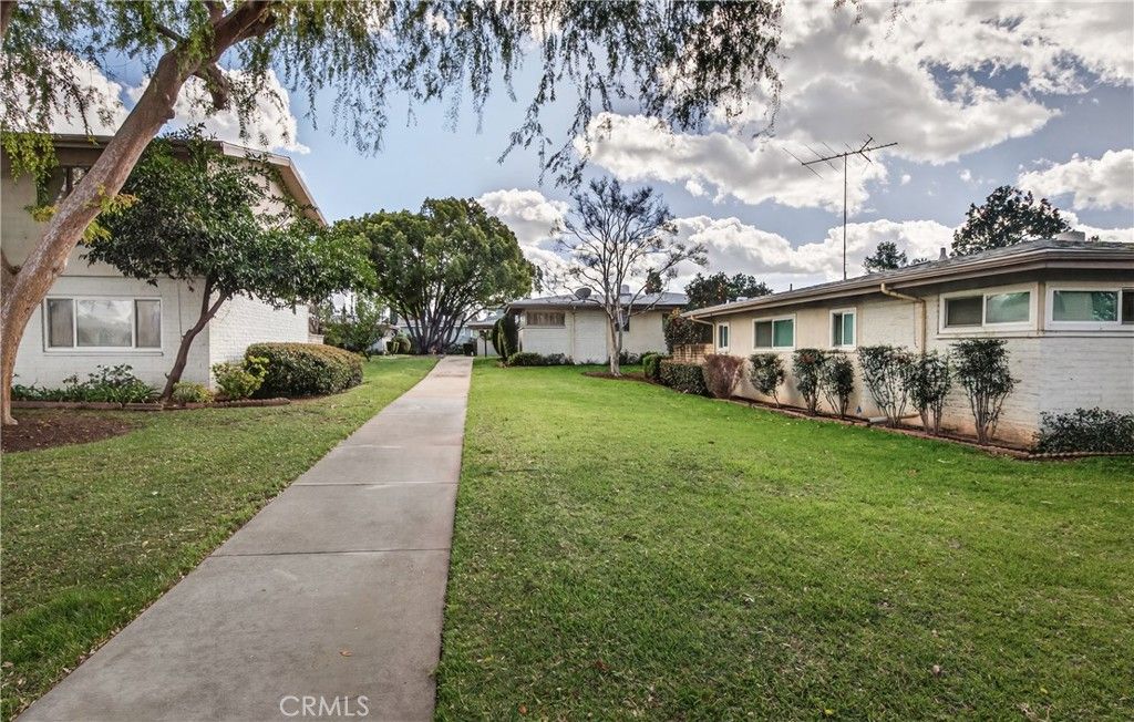 Image 19 of property listing at 48 N Center Street, Redlands, CA 92373