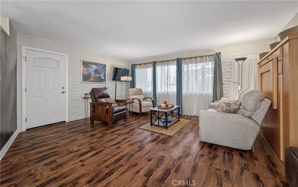 Image 3 of property listing at 48 N Center Street, Redlands, CA 92373