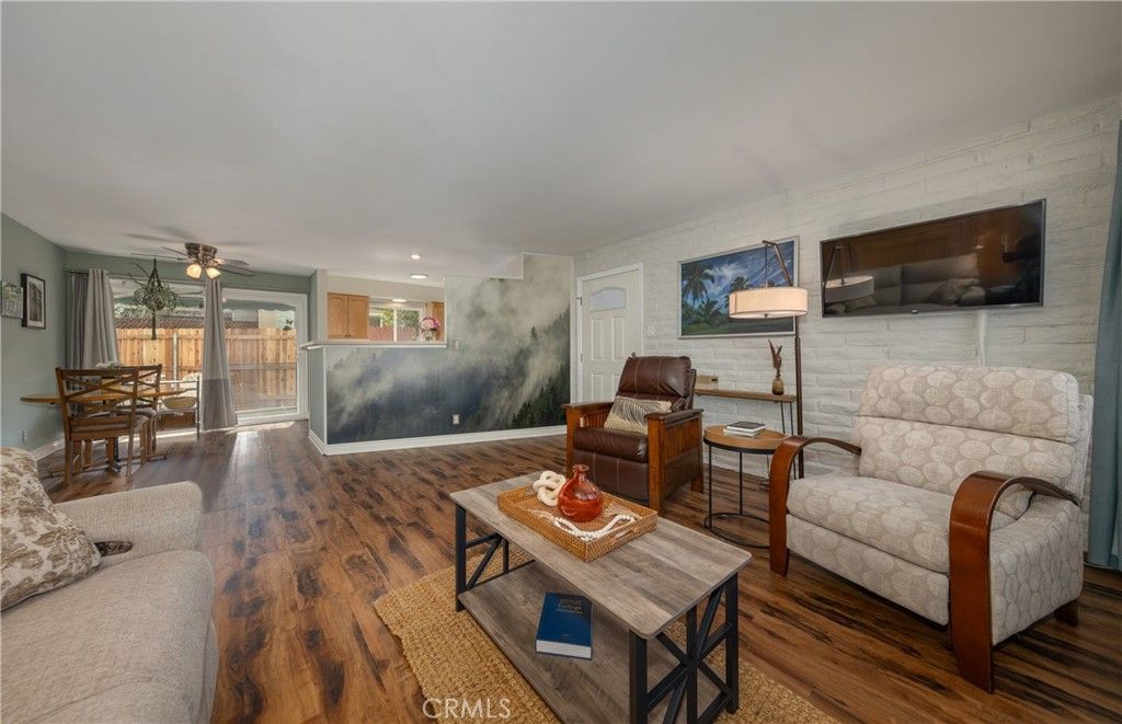 Image 4 of property listing at 48 N Center Street, Redlands, CA 92373