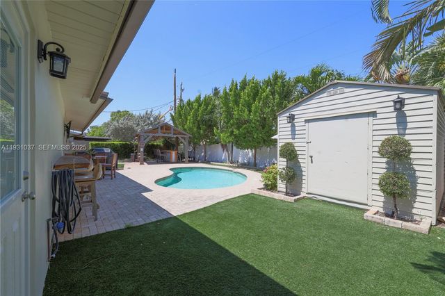 1311 NE 26th Ter, Pompano Beach, FL 33062