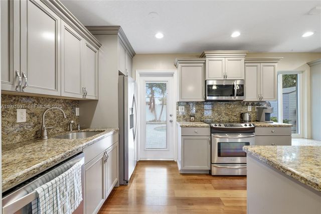 1311 NE 26th Ter, Pompano Beach, FL 33062