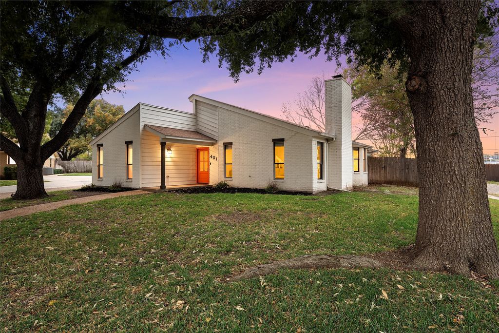 401 Lindenwood Lane W, Hewitt, TX 76643