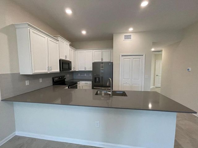 811 OCEAN COURSE AVENUE 501, Davenport, FL 33896