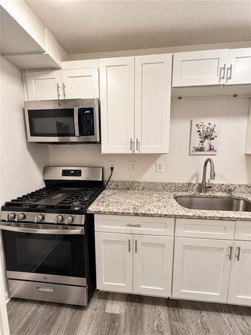 395 Pharr Road NE 103, Atlanta, GA 30305