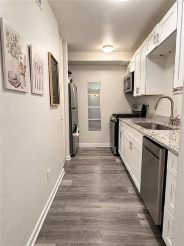 395 Pharr Road NE 103, Atlanta, GA 30305