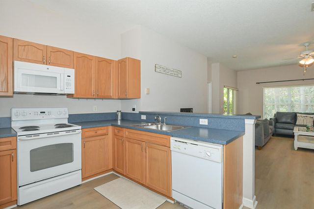 649 NE Bent Paddle Lane, Port St. Lucie, FL 34983