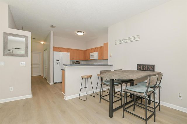 649 NE Bent Paddle Lane, Port St. Lucie, FL 34983