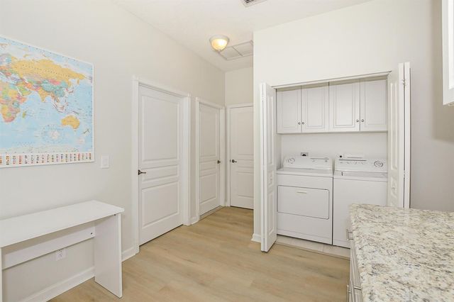 649 NE Bent Paddle Lane, Port St. Lucie, FL 34983