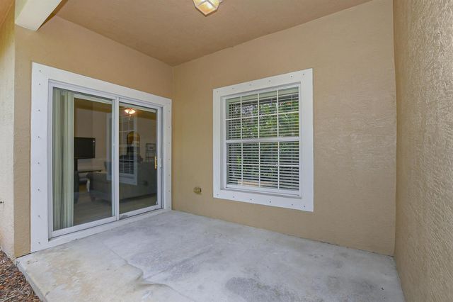 649 NE Bent Paddle Lane, Port St. Lucie, FL 34983