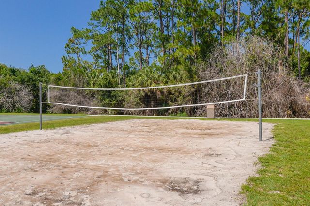 649 NE Bent Paddle Lane, Port St. Lucie, FL 34983