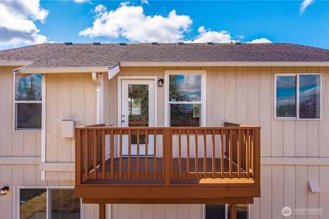 1225 202nd Street Ct E, Spanaway, WA 98387