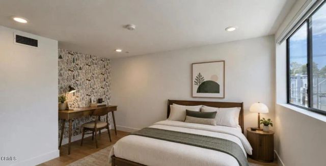 2172 Clifford Street, Los Angeles, CA 90026