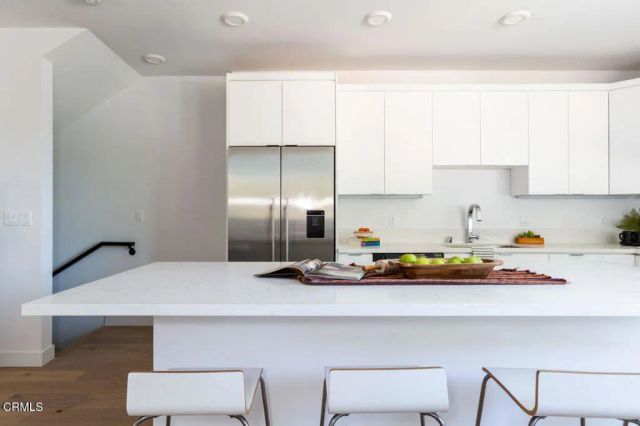2172 Clifford Street, Los Angeles, CA 90026