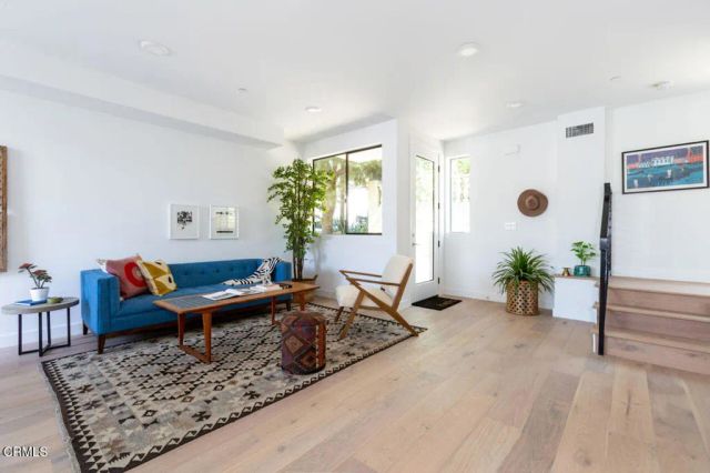 2172 Clifford Street, Los Angeles, CA 90026