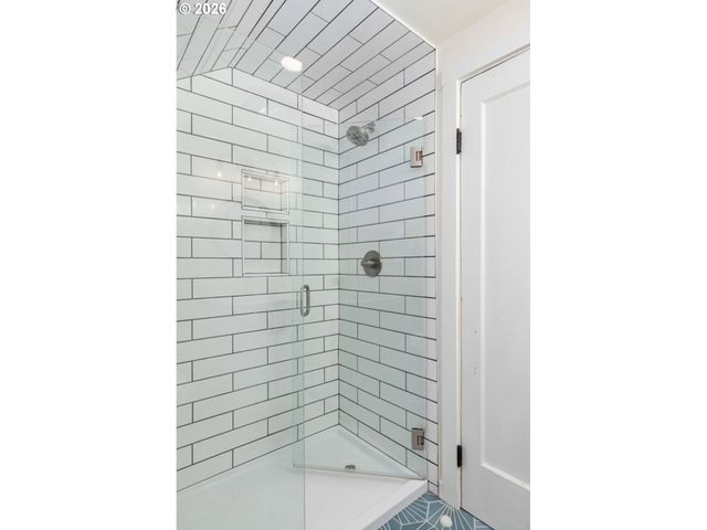 4624 N HUNT St, Portland, OR 97203