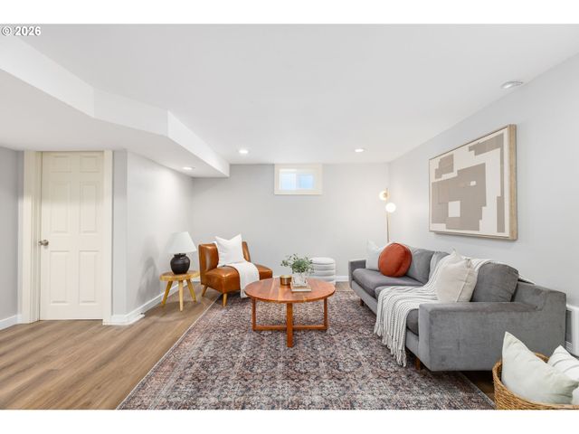 4624 N HUNT St, Portland, OR 97203