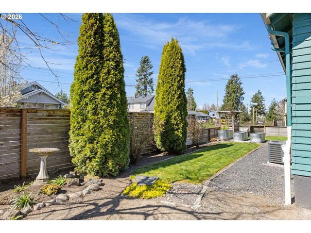 4624 N HUNT St, Portland, OR 97203