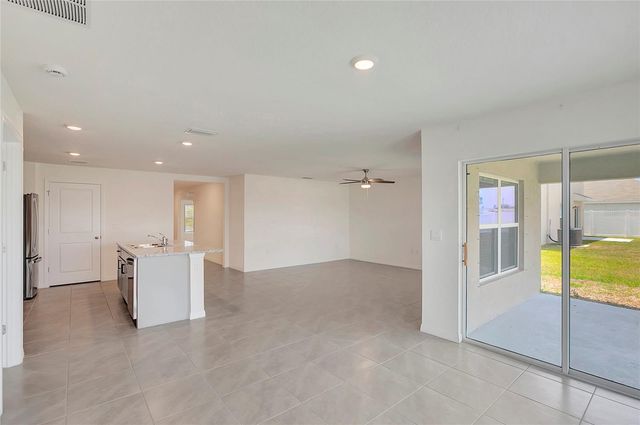 810 ACE OUTLAW AVENUE, Ruskin, FL 33570