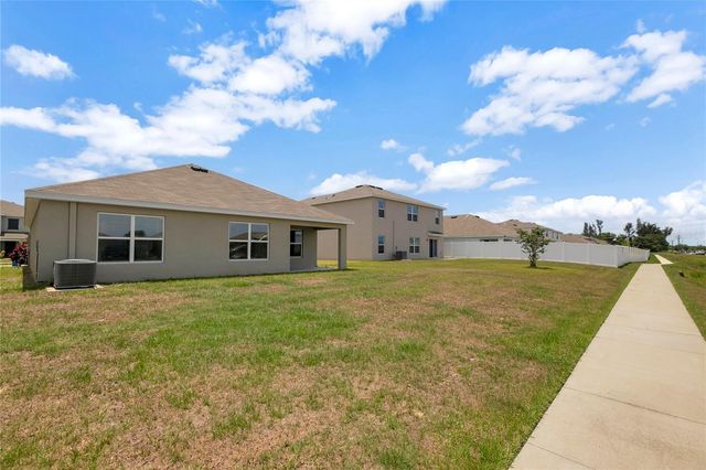 810 ACE OUTLAW AVENUE, Ruskin, FL 33570