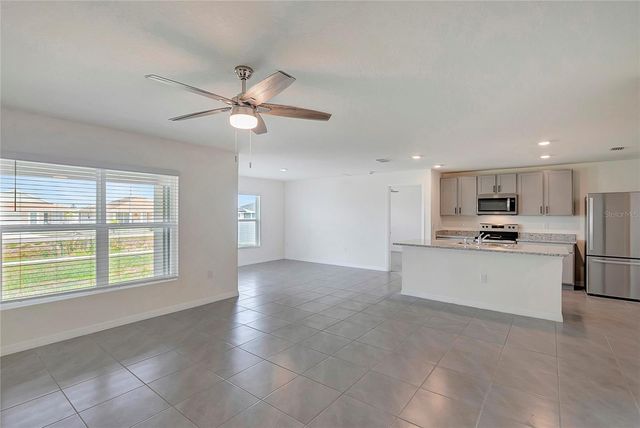 810 ACE OUTLAW AVENUE, Ruskin, FL 33570