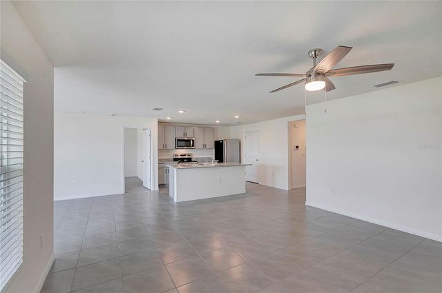 810 ACE OUTLAW AVENUE, Ruskin, FL 33570