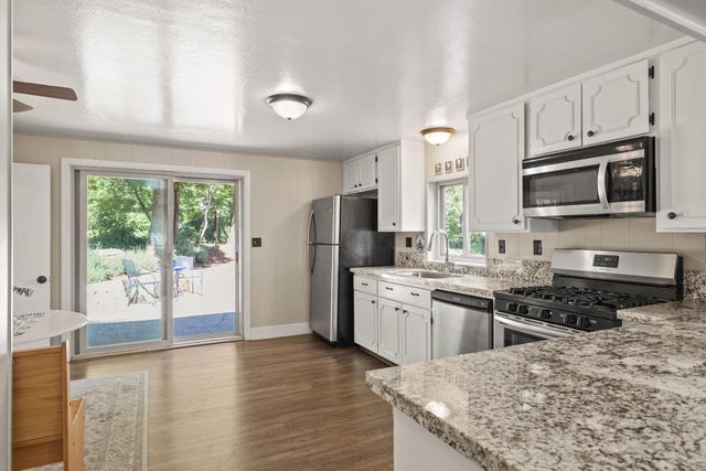 4881 Pony Express Trl, Camino, CA 95709