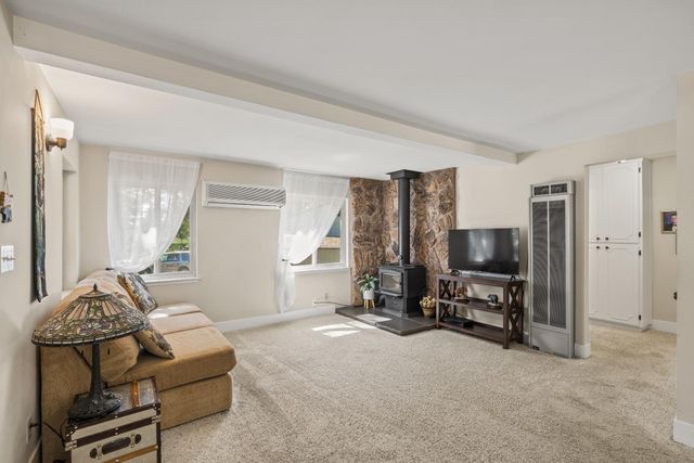 4881 Pony Express Trl, Camino, CA 95709
