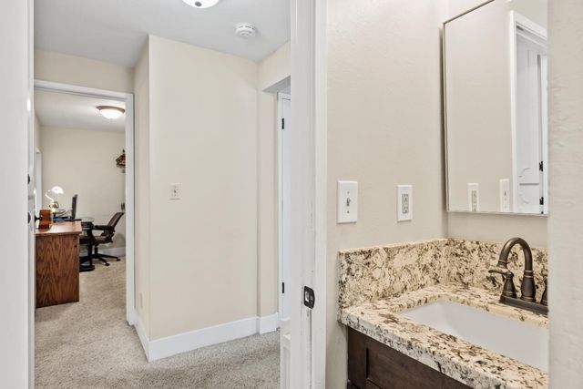 4881 Pony Express Trl, Camino, CA 95709