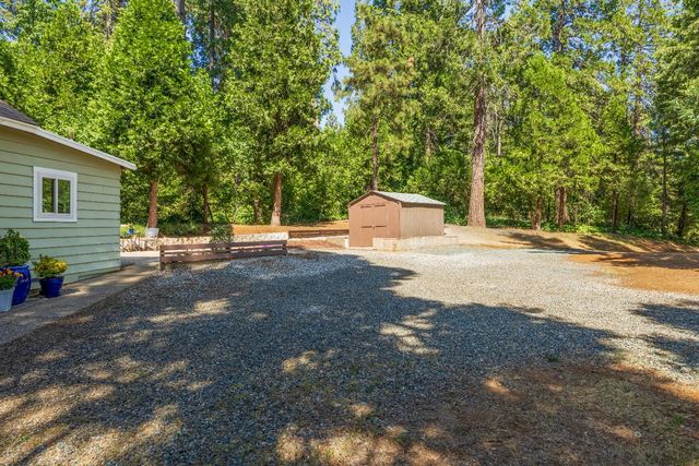4881 Pony Express Trl, Camino, CA 95709