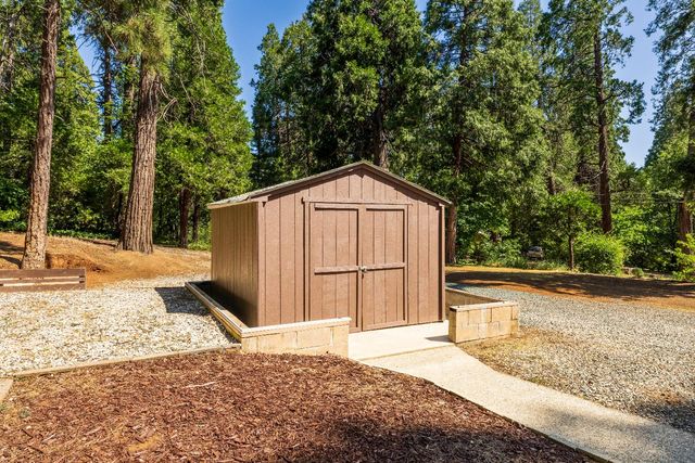 4881 Pony Express Trl, Camino, CA 95709