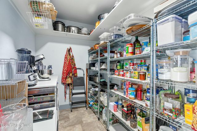 16659 Waller Rd, Bayview, ID 83803