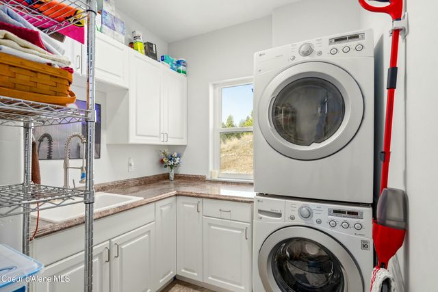 16659 Waller Rd, Bayview, ID 83803