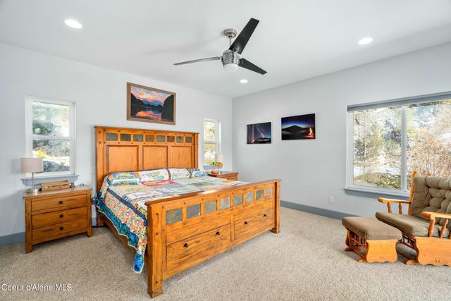 16659 Waller Rd, Bayview, ID 83803