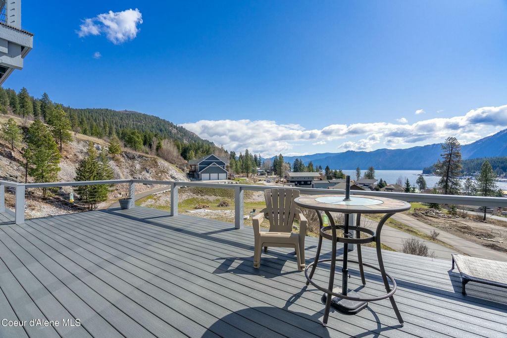 16659 Waller Rd, Bayview, ID 83803
