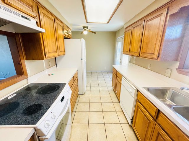 1134 N Seaman Street, Eastland, TX 76448